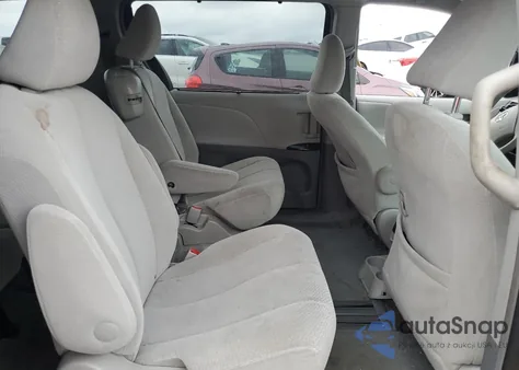 2014 Toyota Sienna Le from USA, damaged, VIN 5TDKK3DC4ES495056